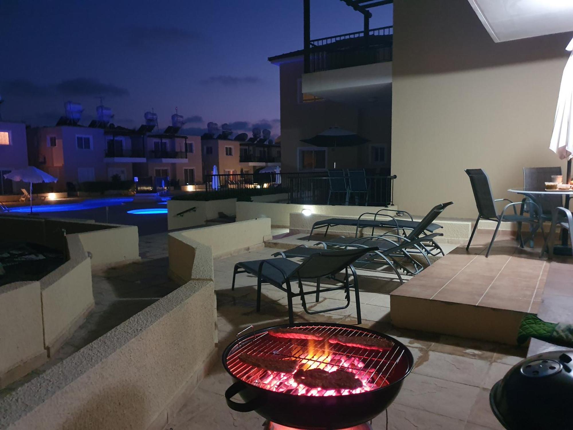 Sirena Sunrise, Apartment 4 Paphos Esterno foto
